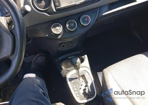 2015 Toyota Yaris L z USA, uszkodzony, nr VIN VNKKTUD31FA042277